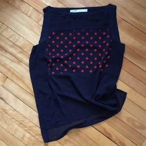 🔥🇨🇦MTL made sheer sleeveless top with pattern